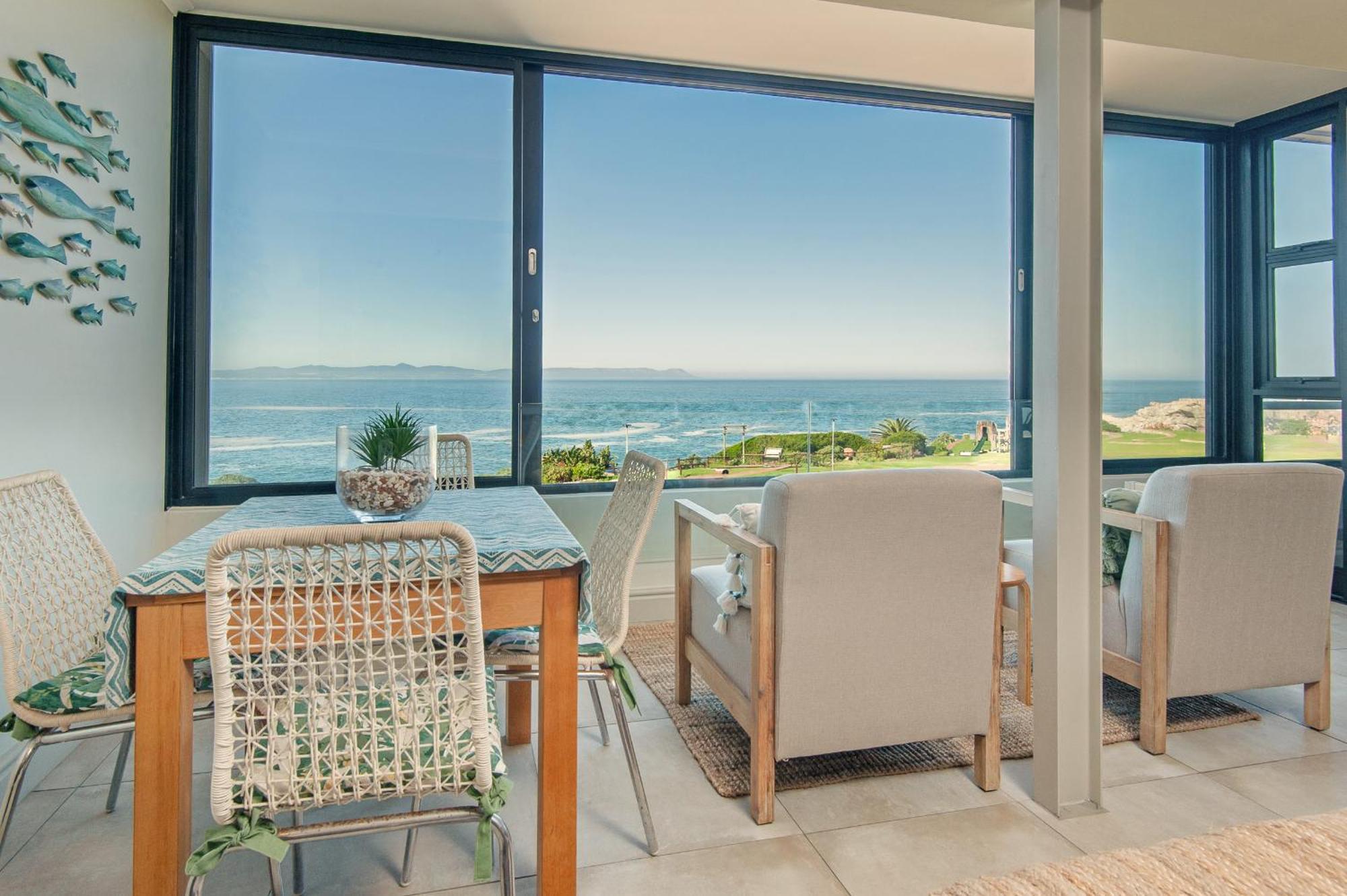 Walker Bay Luxury Seafront Apartment Германус Екстер'єр фото