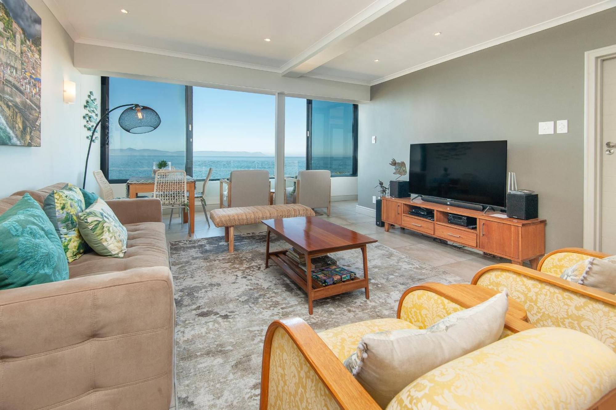 Walker Bay Luxury Seafront Apartment Германус Екстер'єр фото