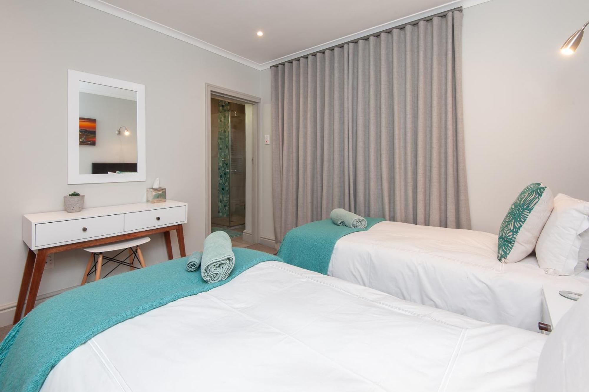 Walker Bay Luxury Seafront Apartment Германус Екстер'єр фото